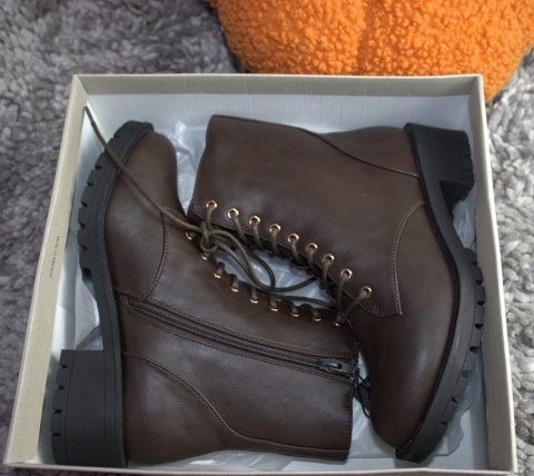 Klasyczne Botki Damskie Bianco Trapery Brązowe skórzane Glany jesień Roz. 38