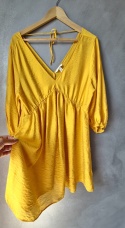 Krótka sukienka H&M z tkaniny o lekkim połysku z wiązaniem z tyłu M