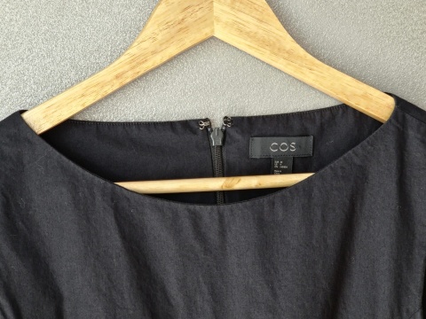 Sukienka COS czarna rozkloszowana 100% bawelna 34