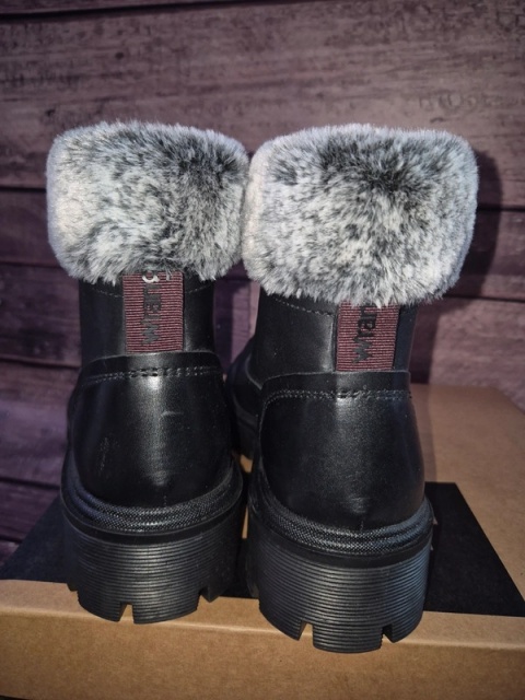 Wrangler glany damskie Trapery z futerkiem Seattle Alaska Leather WL22505A Czarny 37