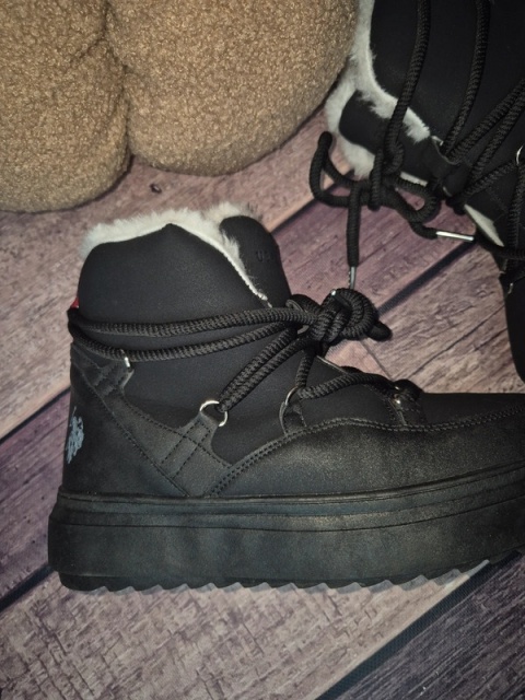 Wrangler glany damskie Trapery z futerkiem Seattle Alaska Leather WL22505A Czarny 37