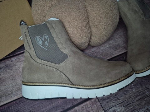 Botki na platformie sztyblety buty jesienne damskie ocieplane Earth Edition Marco Tozzi 40 26 cm