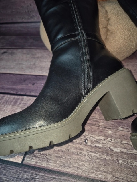 Marco Tozzi długie klasyczne jesienne kozaki damskie na zamek czarne 39